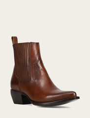 Women's Walnut Sacha Chelsea Boot Frye us