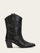 Women's Black Sara Wingtip Stud Boot Frye Online