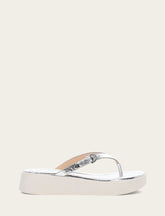 Women's Silver Maya Buckle Thong Sandals Frye Sale