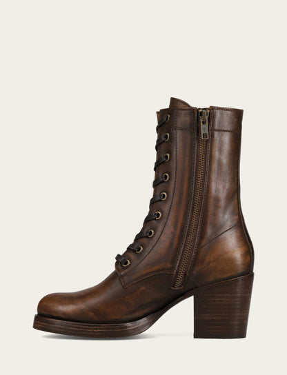 Women's Distressed Dk Brown Jean Lace Up Boot Frye Online