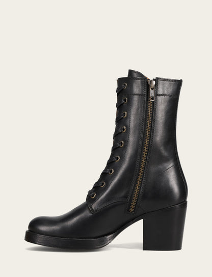 Women's Black Jean Lace Up Boot Frye Discount