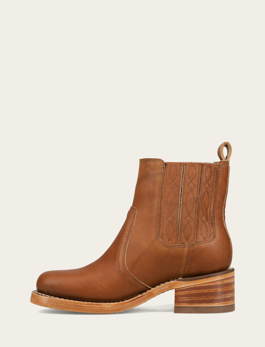 Women's Saddle Campus Chelsea Booties Frye Discount