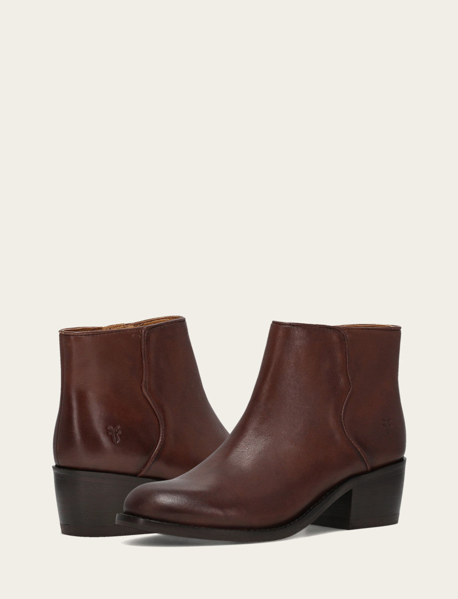 Women's Saddle Carson 2 Piping Booties Frye