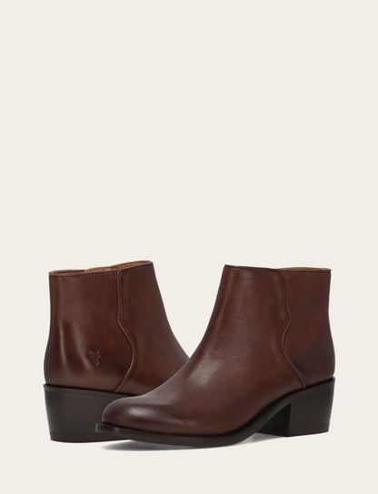 Women's Saddle Carson 2 Piping Booties Frye