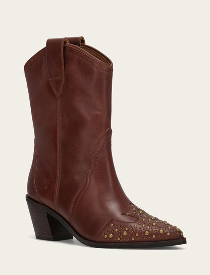 Women's Saddle Sara Wingtip Stud Western Boots Frye us
