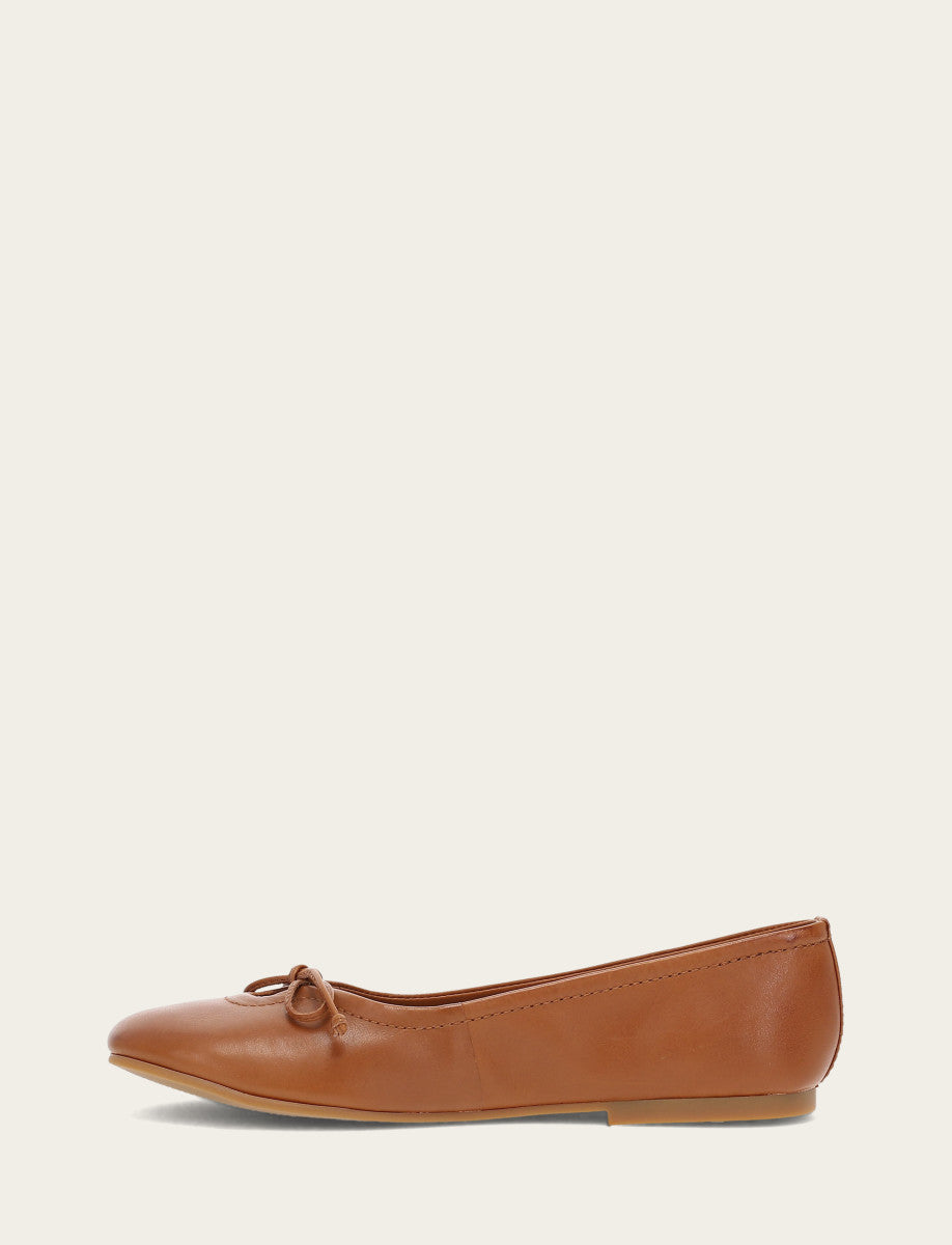 Women's Dark Latte Emma Ballet Flats Frye USA