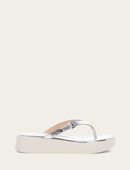 Women's Silver Maya Buckle Thong Sandals Frye Sale