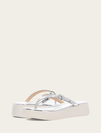 Women's Silver Maya Buckle Thong Sandals Frye Sale