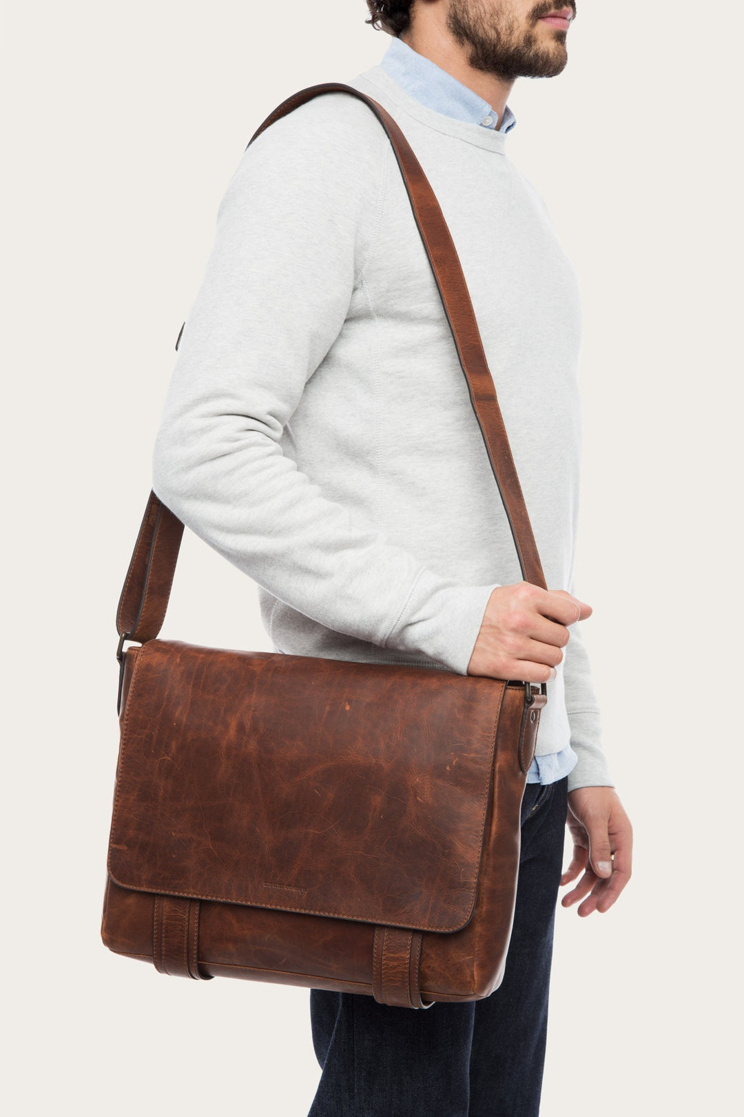 Logan Messenger Frye USA